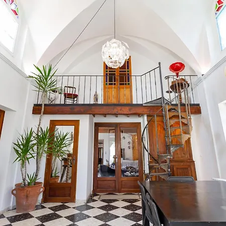 Du Couvent, Vue Chateau