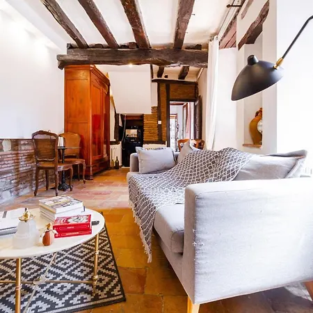 Du Couvent, Vue Chateau Bed & Breakfast