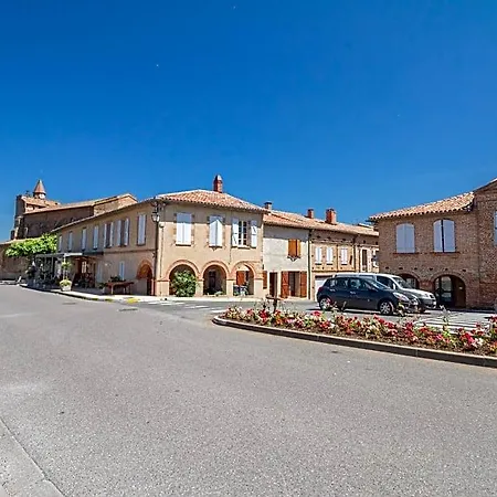 Du Couvent, Vue Chateau Panzió 3*
